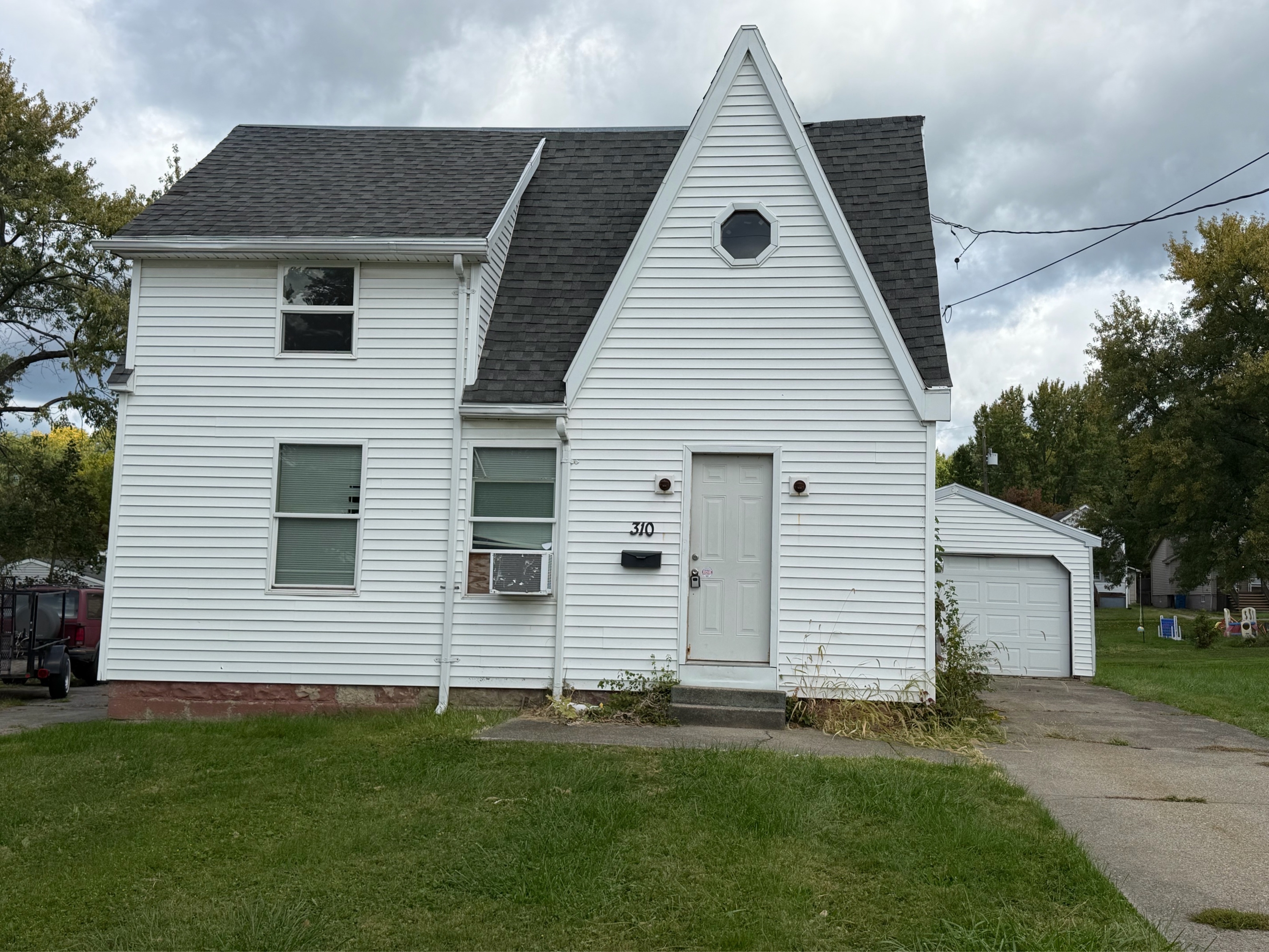 310 Taylor